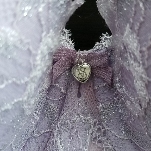 Victoria's Secret Bustier (32D) - Picture 2 of 5